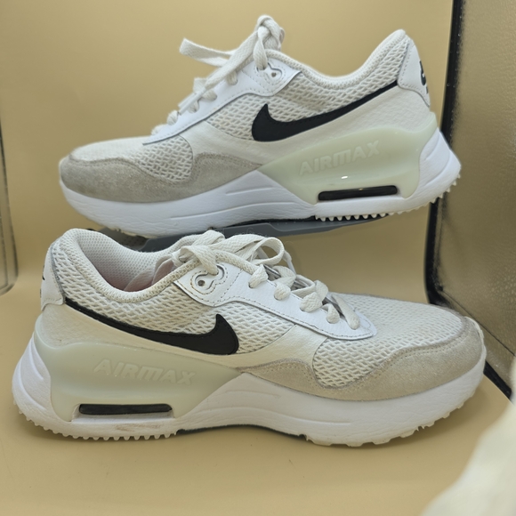 Nike Air Max SYSTM Big Kids Shoes White Photon Dust 7Y / Women's 8.5 DM9538-100 - Picture 5 of 9
